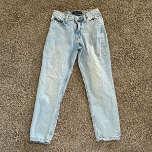 Aeropostale Juniors Light Wash Straight Jeans